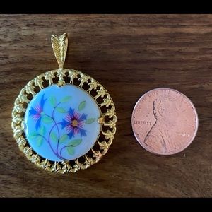 Vintage Danbury Mint Gold Plated Royal Worcester England Bone China Pendant